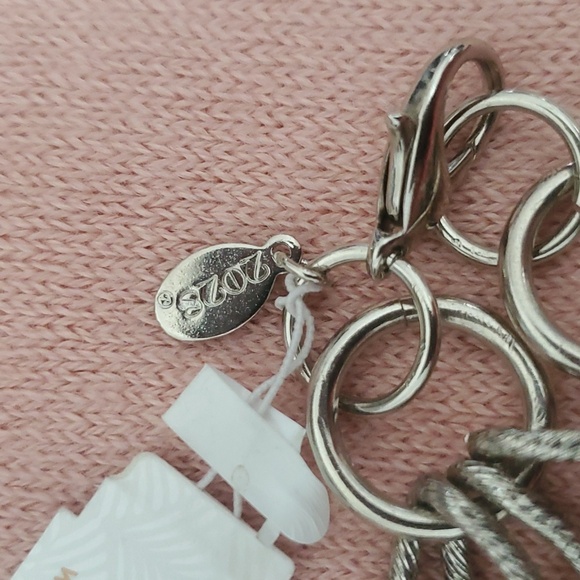 2028 NWT Silvertone Necklace Turquoise colored stones 1928 brand - Picture 2 of 6